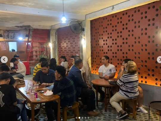 Ketua Komisi A DPRD Makassar Berdiskusi di Kafe Bahas Sejumlah Masalah di Kampung Buyang